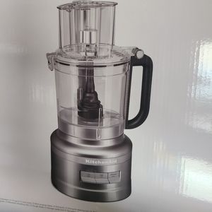 Brand New KitchenAid 13 Cup Food Processor- EMPIRE RED COLOUR